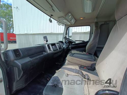 caption 2013 Hino FD 500 4X2 Service Truck
