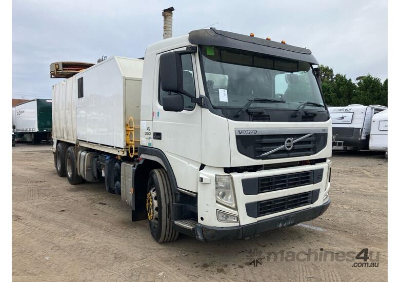 caption 2012 Volvo FM Series Vacuum Truck