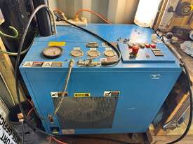 PRO DIVING SERVICES HYDRASTATIC TANK TEST - picture0' - Click to enlarge