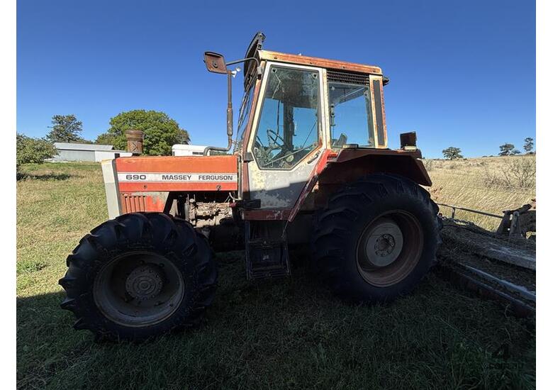 MASSEY FERGUSON 690