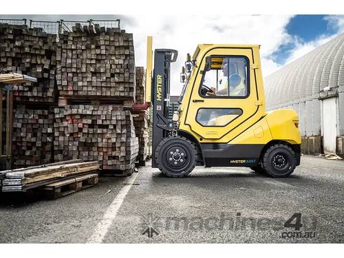 caption Hyster J2.0–3.5XTLG 3.5T Electric Counterbalance Forklift