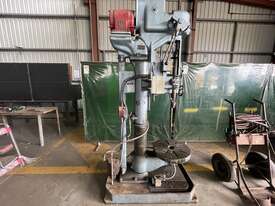Demco Machinery Drill Press - picture0' - Click to enlarge