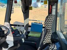 John Deere Articulated Dump Truck Moxi 400D #2 - picture2' - Click to enlarge