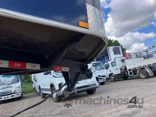 caption 2015 Delta Dual Axle Horse Float