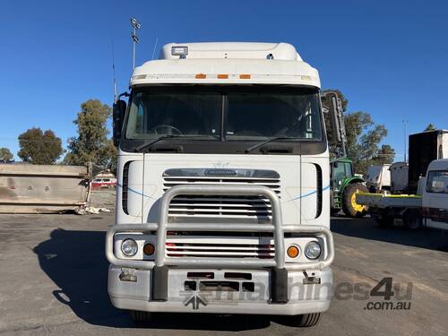 caption 2003 Freightliner Argosy FLB 6x4 Sleeper Cab Prime Mover