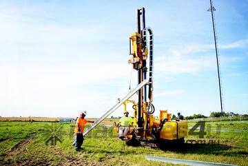 Vermeer PD10 Solar Pile Drive
