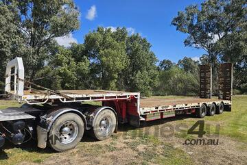 2017 Drake Tri-Axle Drop Deck Widener