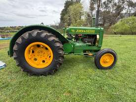 Vintage John Deere Model AR Tractor - picture0' - Click to enlarge