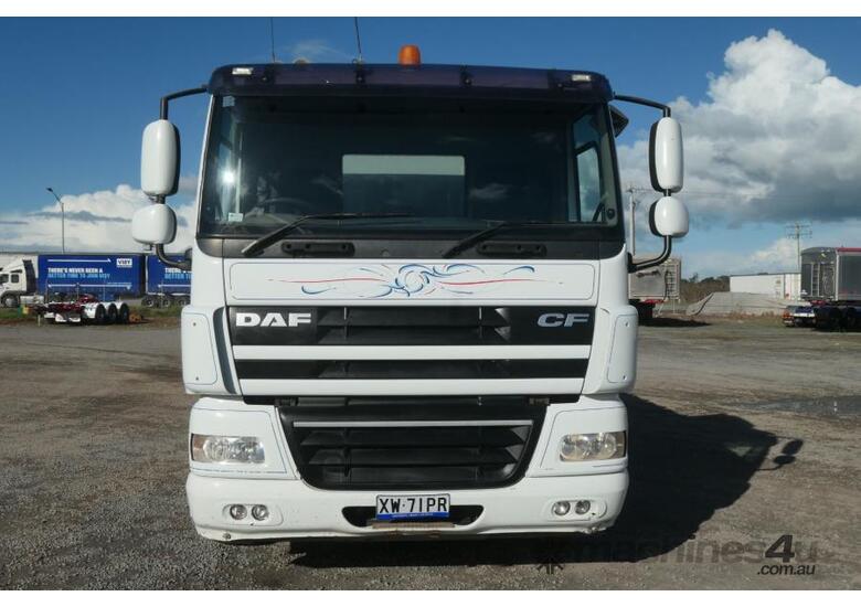 caption DAF Truck
