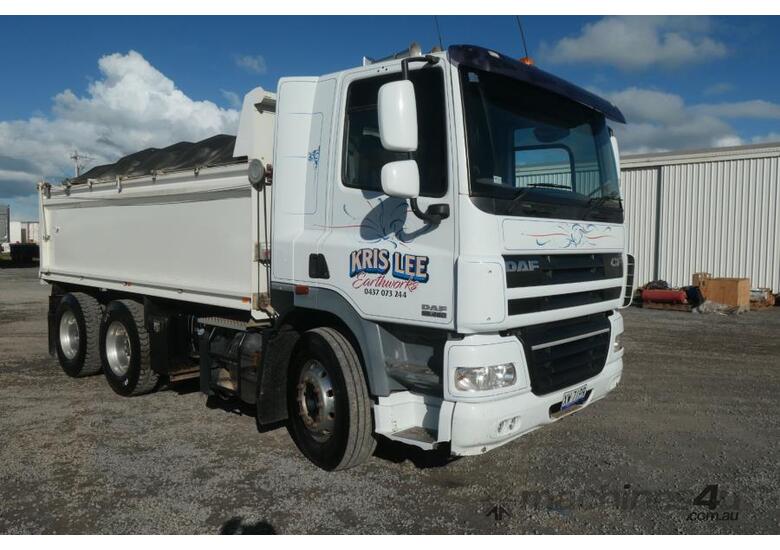 caption DAF Truck