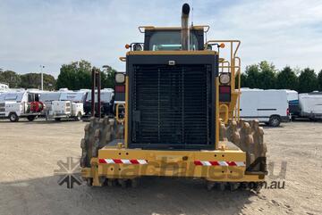 2005 Caterpillar 815F Compactor (Padfoot)