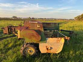 JD 342 A BALER - picture0' - Click to enlarge