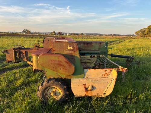JD 342 A BALER