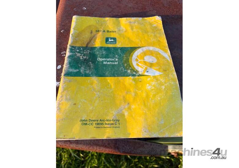 caption JD 342 A BALER