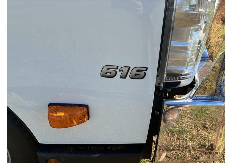 2025 Hino 616 AT 3430 WIDE TRADEACE  Tray