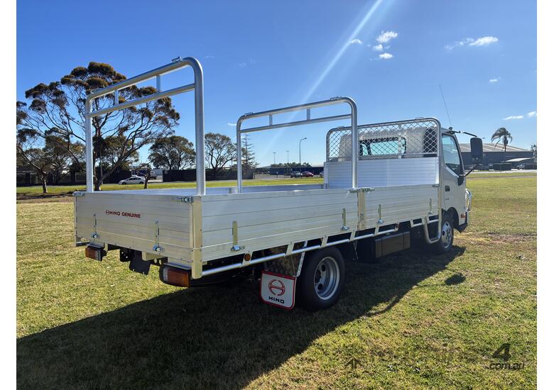 2025 Hino 616 AT 3430 WIDE TRADEACE  Tray