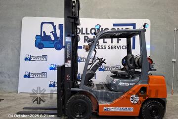 Wollongong Forklift: 2017 Toyota 2.5T, LPG, 2-Stage Standard Mast, 4.5m Lift! Wollongong Forklift: 2017 Toyota 2.5T, LPG, 2-Stage Standard Mast, 4.5m Lift!