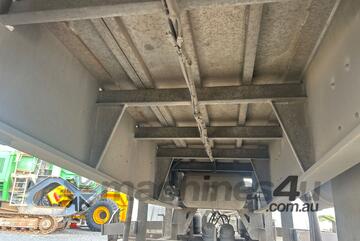 2005 Krueger ST-3-38 Tri Axle Curtainside A Trailer 2005 Krueger ST-3-38 Tri Axle Curtainside A Trailer