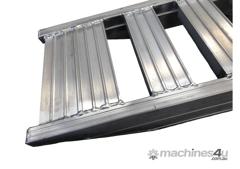 3m - 39Tonne Heavy Duty Steel Track,Rubber Pads on steel,Rubber Track & Rubber Tyre Machinery Loadin