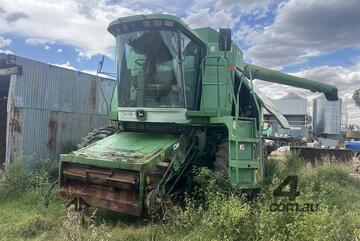 John Deere   9600 Header