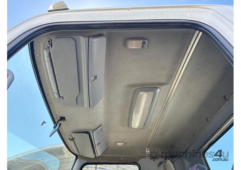 2008 Hino GT Chipper Tipper