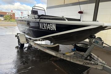 Quintrex F440 Hornet Trophy on a Quintrex alloy tr