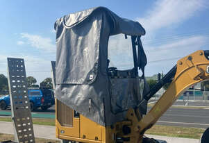 Caterpillar 1.7T Excavator 770hours,