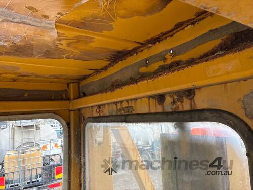 Malcolm Moore SP1511 Multi Tyred Roller