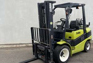 Clark Used 3.5t   Forklift