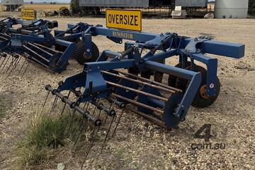 2021 GRIZZLY Wheel Track Renovator