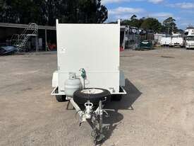 IAN Crouch Trailers box Trailer - picture0' - Click to enlarge