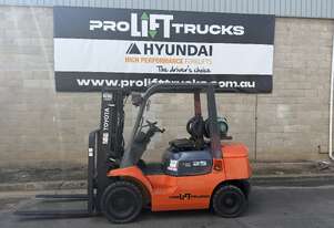 Toyota 2.5T 3 stage 4300mm Lift Height Forklift