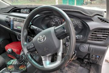 (9126) Toyota Ute 2016 - 5 Speed 2WD
