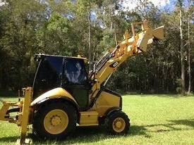 CAT432E BACKHOE - picture2' - Click to enlarge