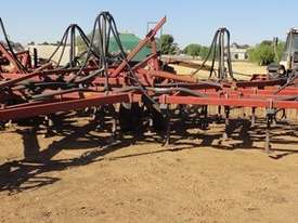 Case IH 4300 Air seeder Complete Multi Brand Seeding/Planting Equip - picture0' - Click to enlarge