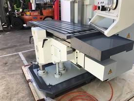 Heavy Duty Bed Type Milling Machine ISO 50 Spindle Servo Ballscrew Drive 1635mm x 460mm  - picture1' - Click to enlarge