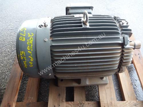 NEVER USED TECO 40HP 3 PHASE ELECTRIC MOTOR/ 2955R