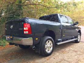 RAM 2500 Utility Light Commercial - picture1' - Click to enlarge
