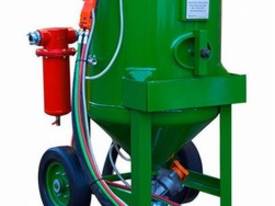 SPRAY PAINTING AND ABRASIVE BLASTING EQUIPMENT. - picture0' - Click to enlarge