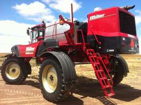MILLER NITRO SELF PROPELLED BOOMSPRAY - picture2' - Click to enlarge