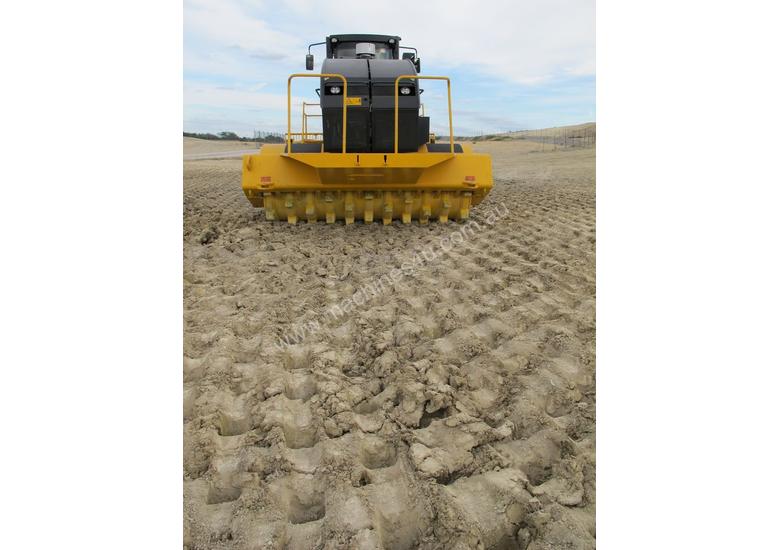 Used 2013 tana E520 Landfill Compactors in , Listed on Machines4u