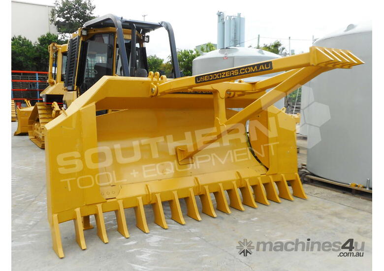 New Caterpillar D4K Dozer Stick Rake in , Listed on Machines4u