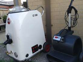 Carpet extractor and carpet dryer - picture0' - Click to enlarge