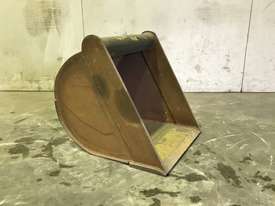 UNUSED 450MM DIGGING BUCKET TO SUIT 2-4T EXCAVATOR E036 - picture2' - Click to enlarge