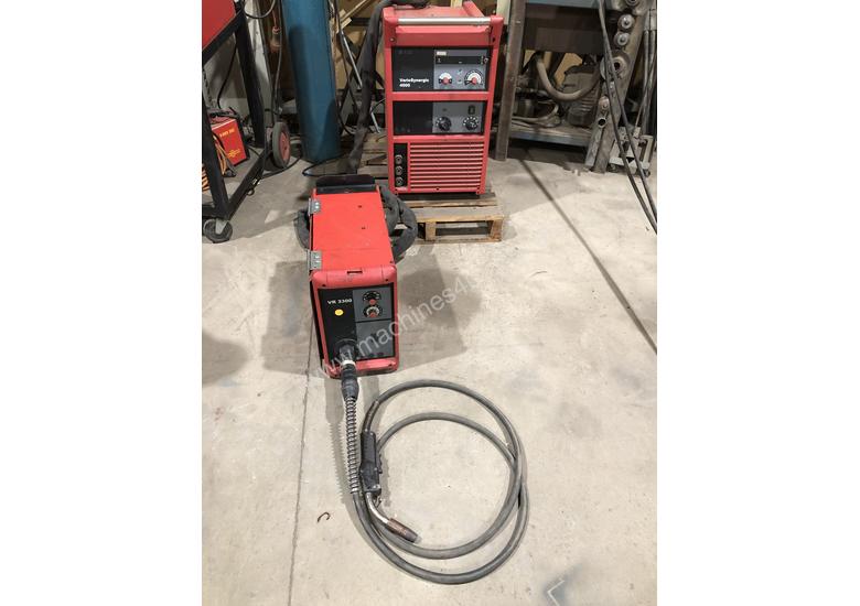 caption Fronius Vario Synergic 4000 Mig Welder