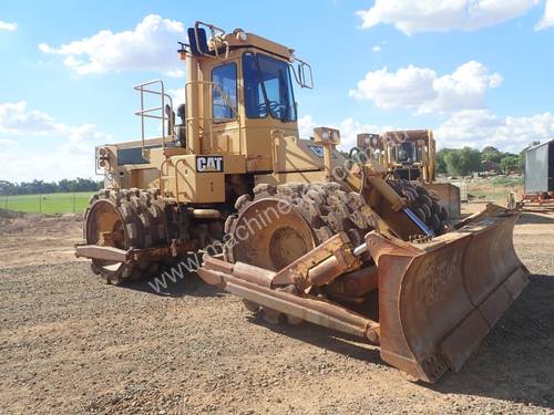 Caterpillar 825C Compactor