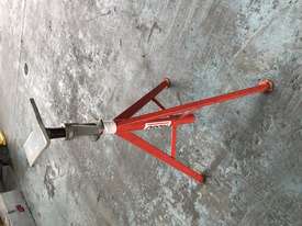 Ridgid Pipe Stand Welders Height Adjustable Heavy Duty 1136kg Capacity  - picture0' - Click to enlarge