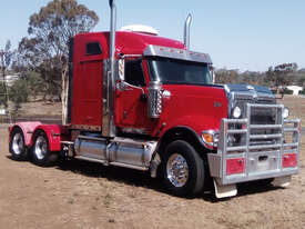 International EAGLE 9000i  Primemover Truck - picture0' - Click to enlarge