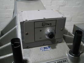 25T Hytronic Clicker Press Die Cutter - USM - picture2' - Click to enlarge