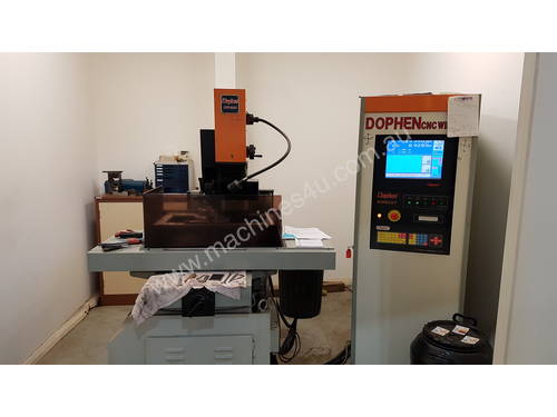 CNC EDM Wire Cutter